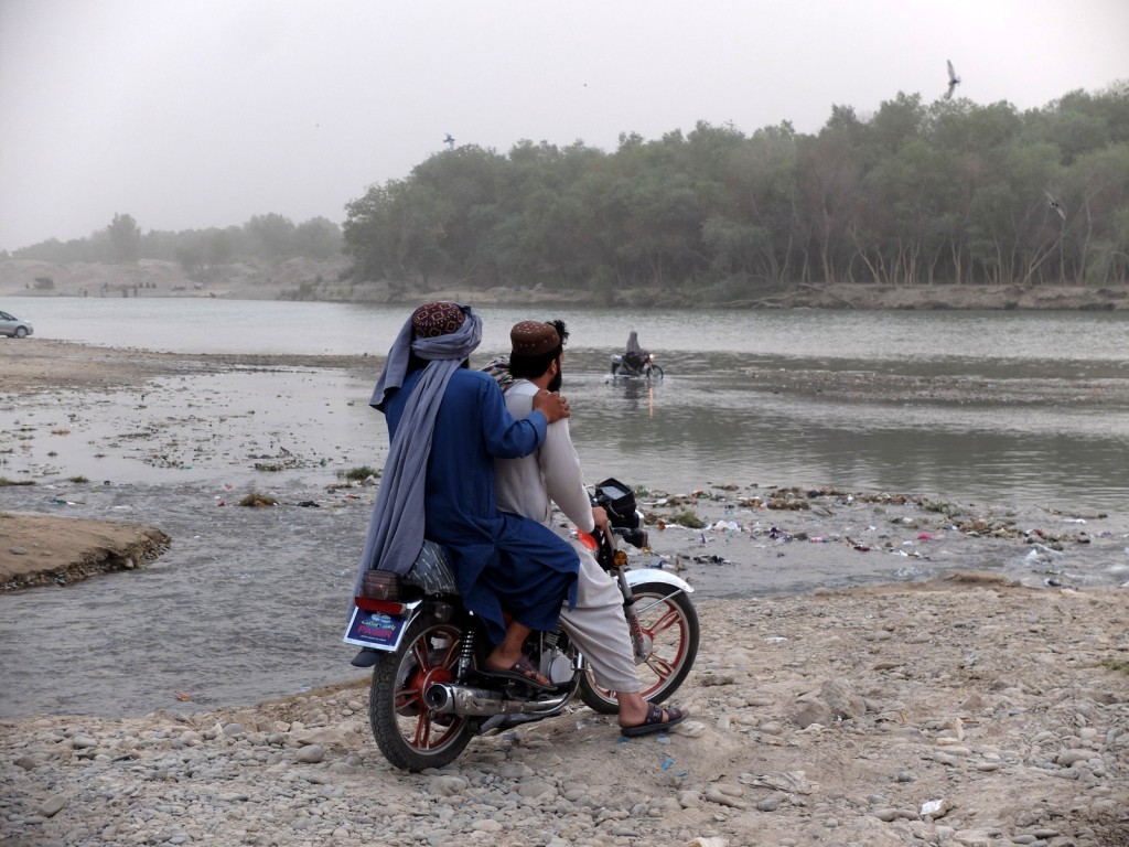 The Helmand River. Photo credits: Giuliano Battiston.